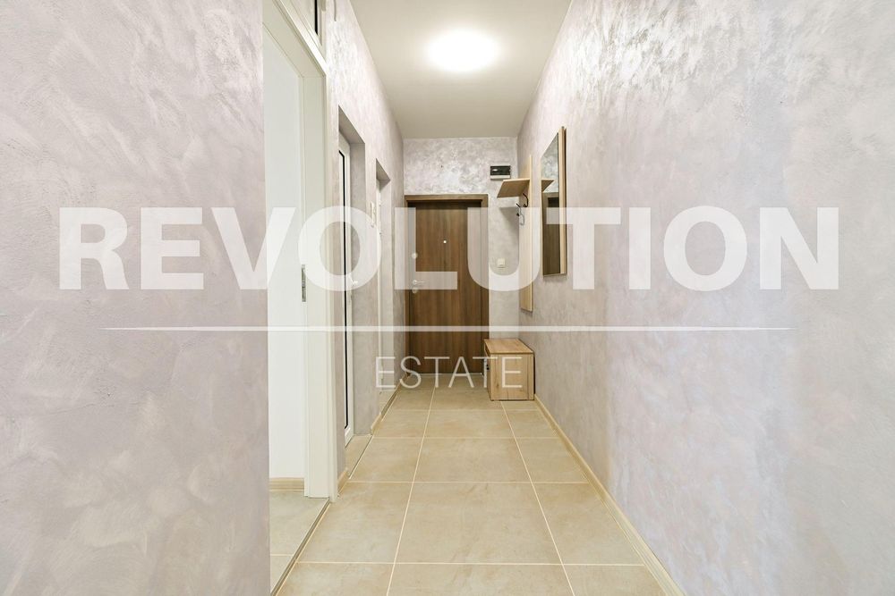 Двустаен апартамент в ж.к. Дружба 1.