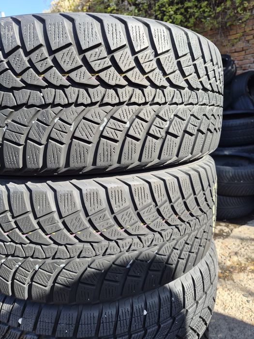 2бр. 245 45 19 Kumho зимни.