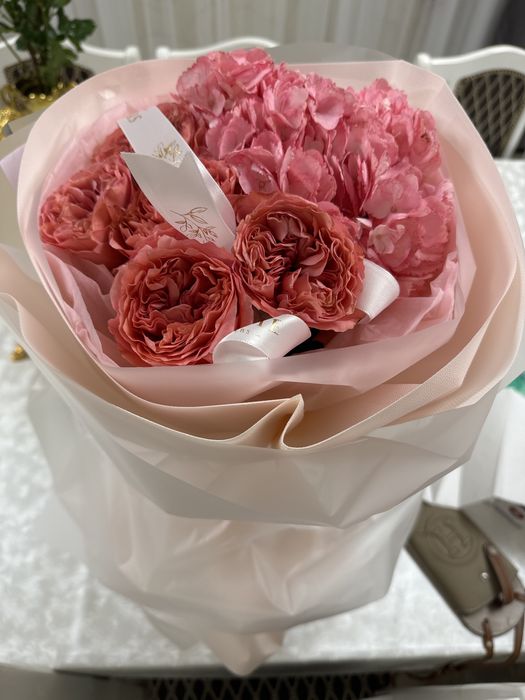 Букеты шикарные свежие