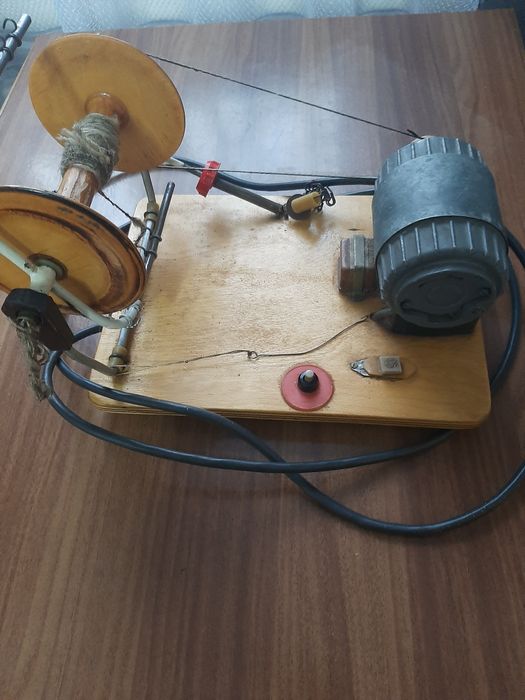 Продам прялку электрическую.