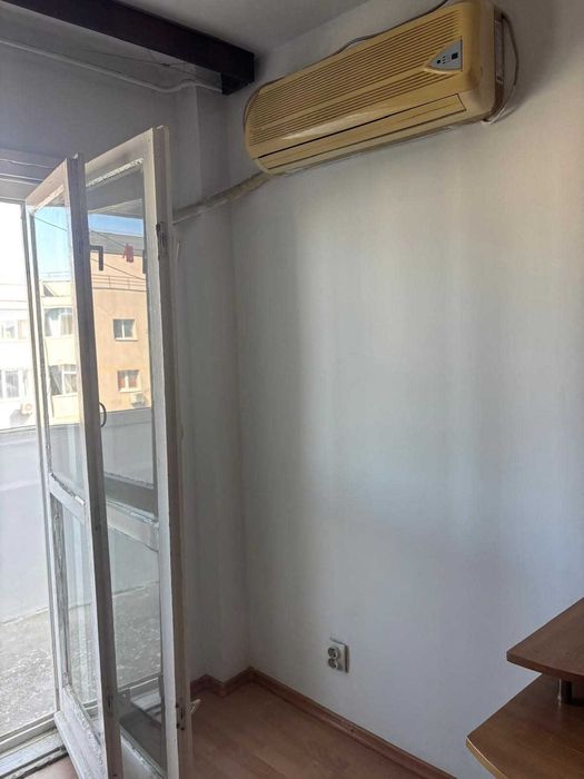 Room for Rent in a 2-Room Apartment  Militari, Sector 6 Directly from the Owner! I’m offering a furnished and renovated