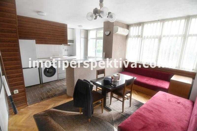 Продава се Тристаен апартамент в Пловдив, Кючук Париж - 100 кв.м за 2300 €/кв.м - Снимка #4