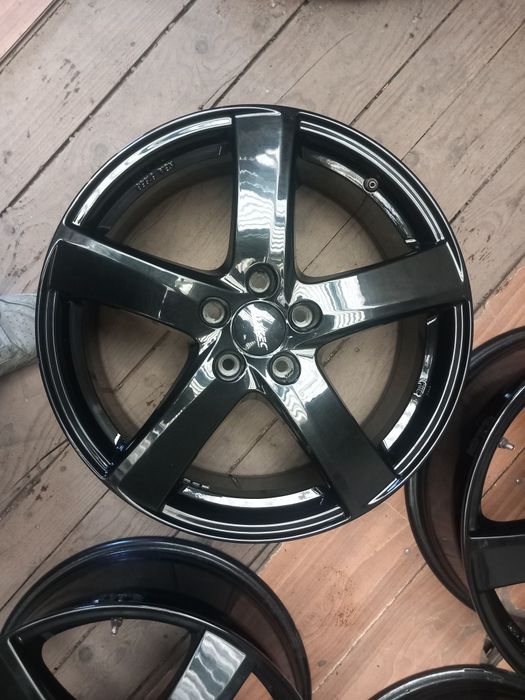 Jante r18 5x114.3 et 45 cb 67.1  cu inele  hyundai kia mazda  etc