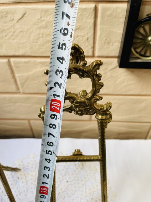 Красива месингова поставка от Англия