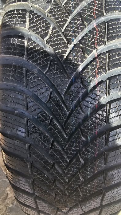 Anvelope iarna Semperit Speed Grip 5 XL - 215/65/R16 Noi