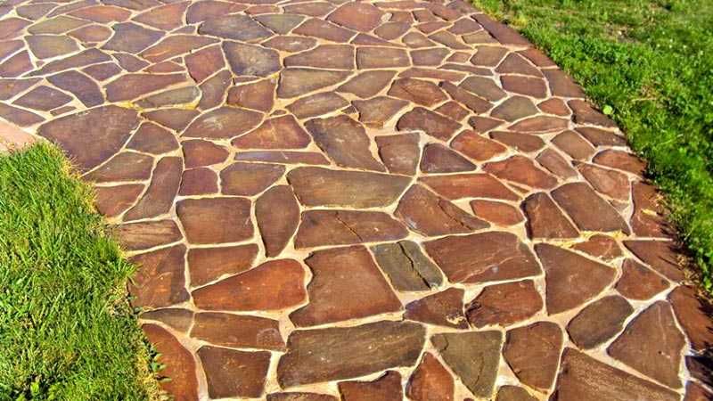 Тёплые оттенки плитняка для уюта