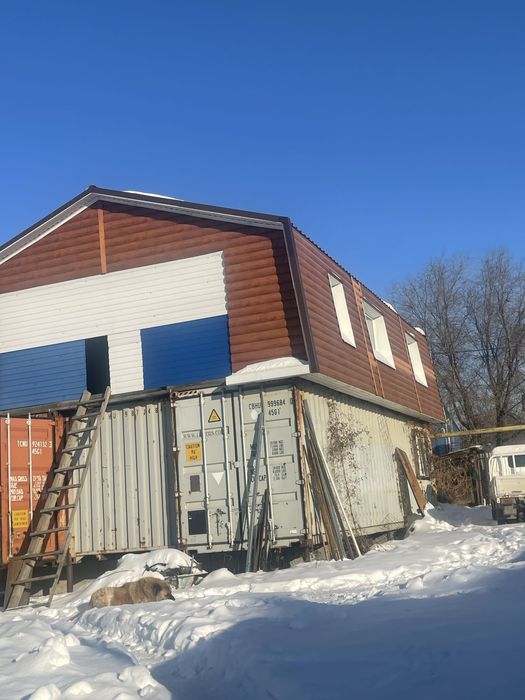 Продам мансарду и контейнера на разбор