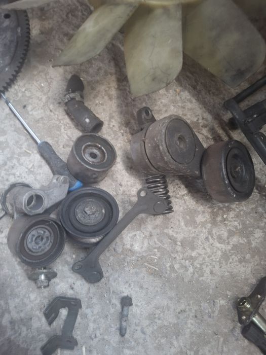 Запчасти на опель фронтеро