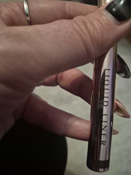 Anastasia Beverly Hills очна линия