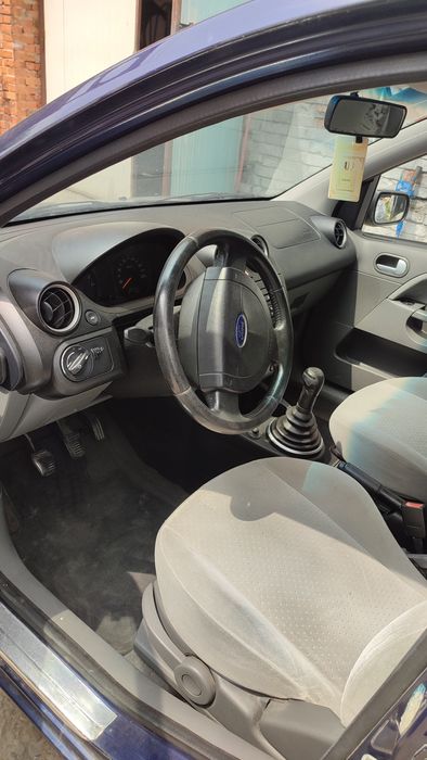 Ford Fiesta 1.4 Benzină, 2002, 240.000 km – AC funcțional, întreținută