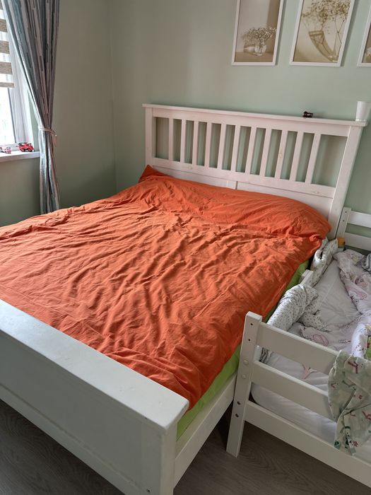 Прдается кровать двуспальная