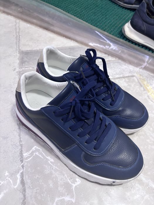 Кроссовки 39-40рз