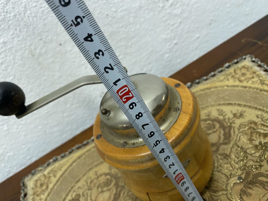 Френска мелничка за кафе кафемелачка