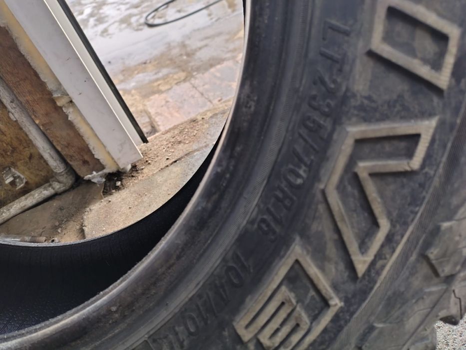 Продам резину в отличном состоянии