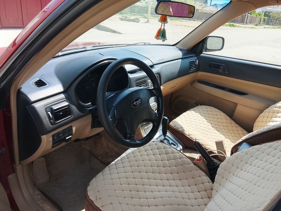 Subaru Forester с Каз номерами