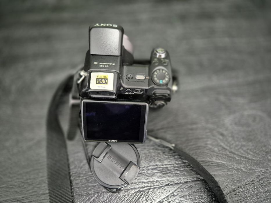 Aparat foto digital Sony Cyber-shot DSC-H9, 8.1 MP, negru