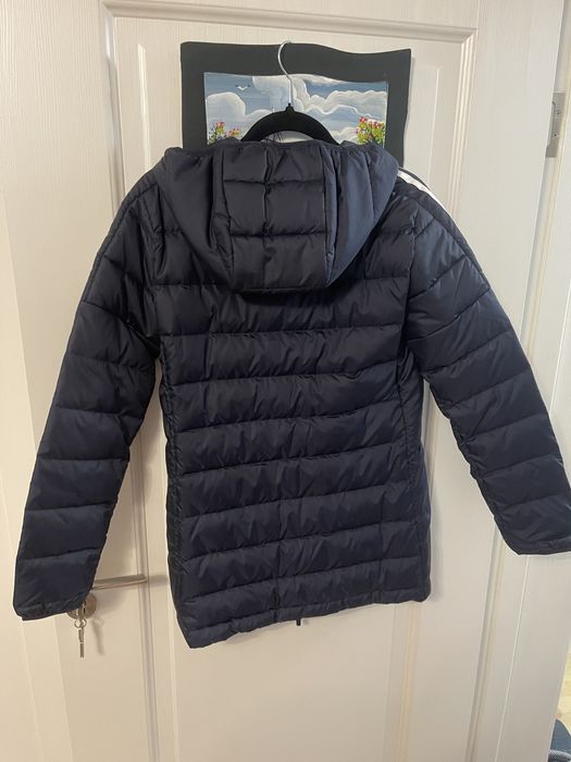 Geaca ADIDAS ESSENTIALS Light Down Hooded Parka Marimea S