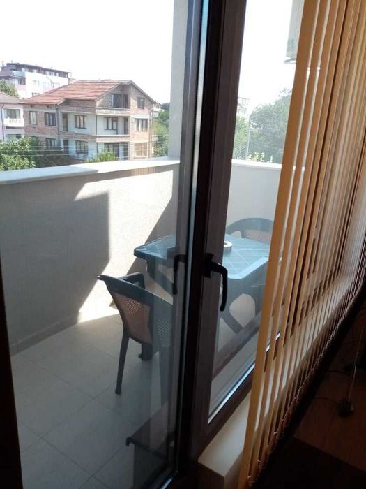 Дава се под наем Двустаен апартамент в Бургас, Сарафово - 75 кв.м за 127.5 € - Снимка #4