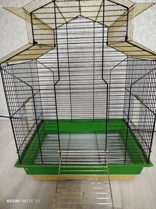Клетка для попугайчиков