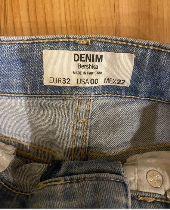 Лот от 10 бр дънки клин и гащеризон на MNG,ONLY,BERSHKA