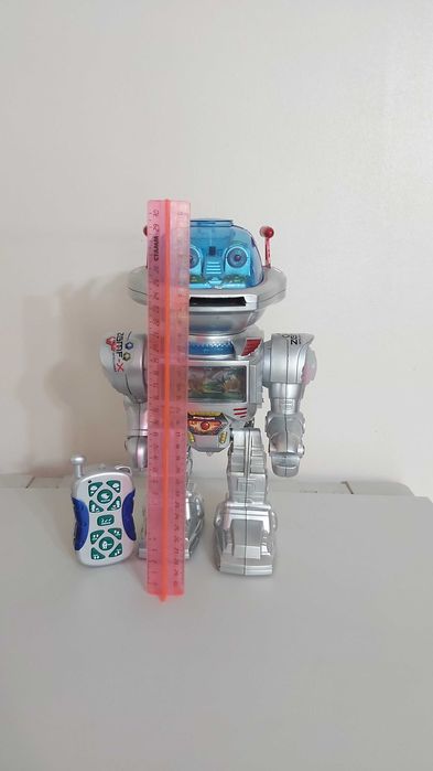 Продаю робота на пульту