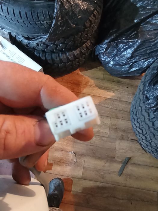 Продам Зеркало RAV4