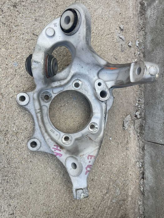 Шенкел с главина и лагер Mercedes W212