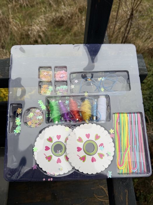 Set de creat bratari