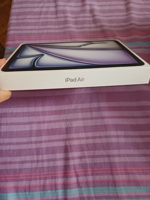 Apple 11-inch iPad Air (M3) Wi-Fi 256GB - Space Grey