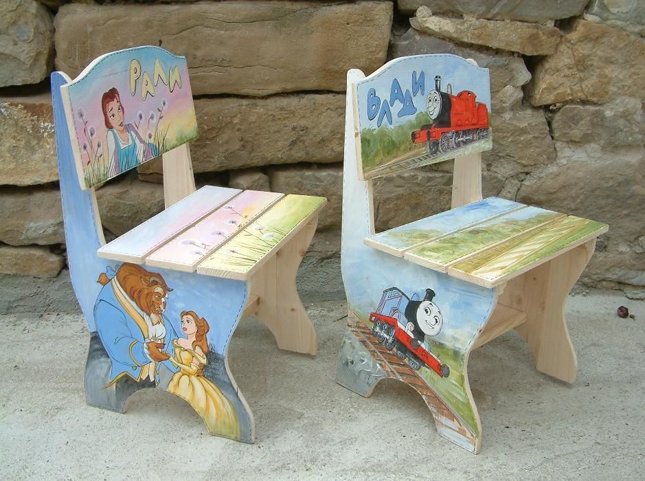 детска дървена рисувана маса с 2 стола