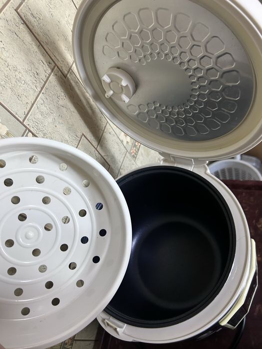 Мультиварка Redmond