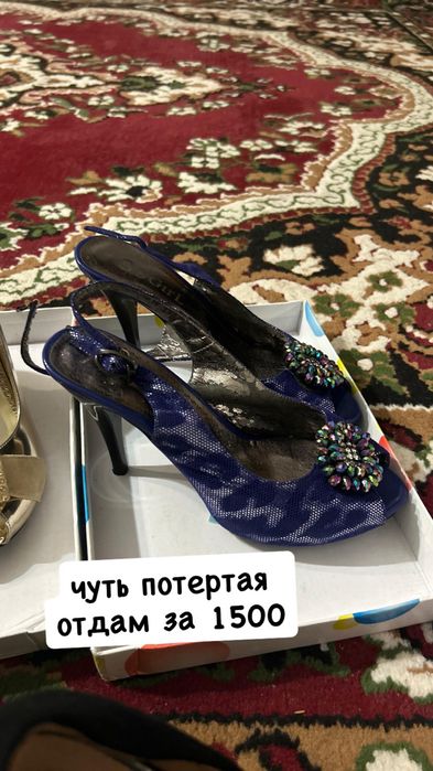 Продам женские туфли 35-36 размера