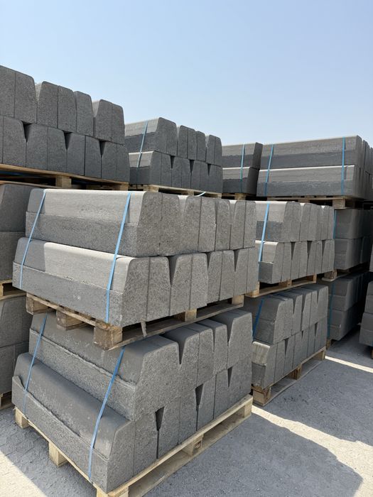 Дорожные бордюры