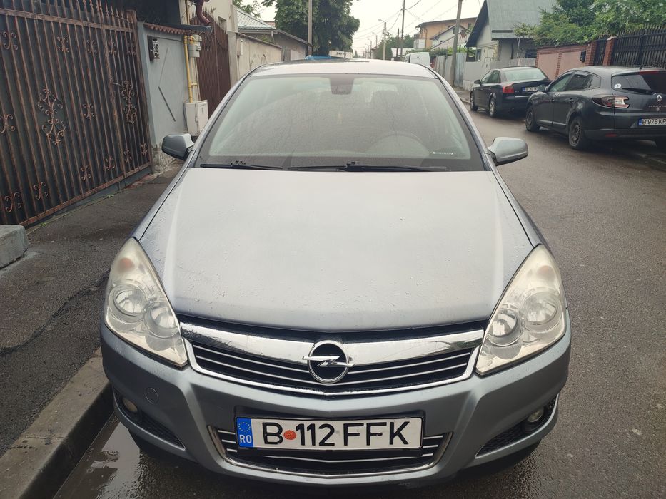 Opel Astra h 2009, 1,6 benzina + gpl , preț 1700 euro negociabil