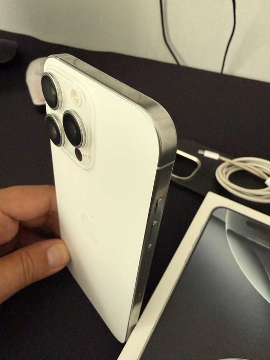 İphone 16pro Max 256gb White Titanium