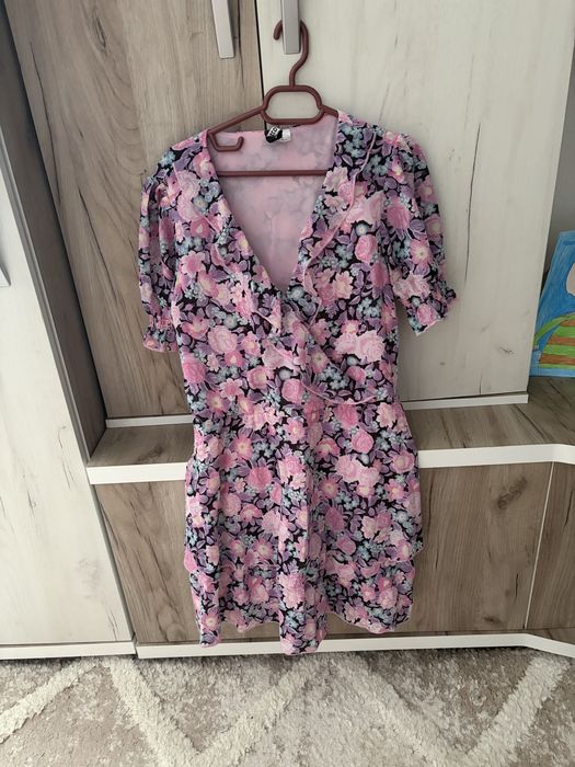 Rochie dama H&M cu flori