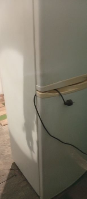 Продам холодильник