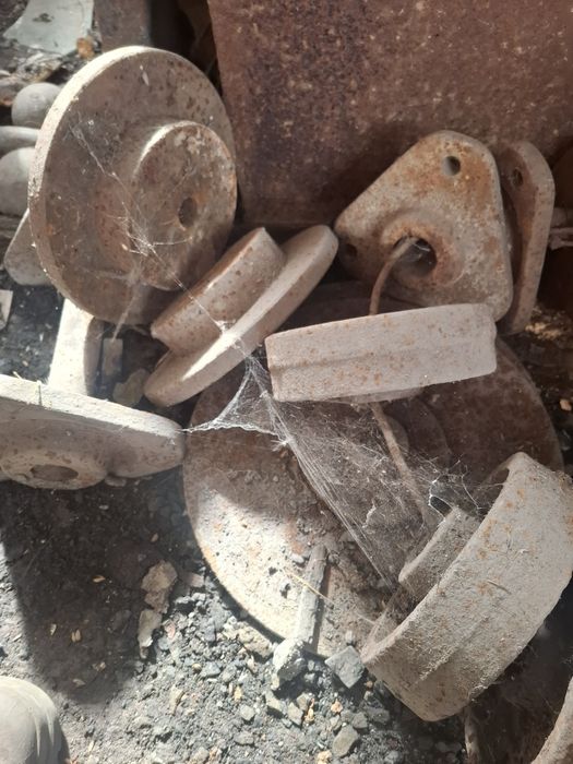 Продам гантели и блины разные