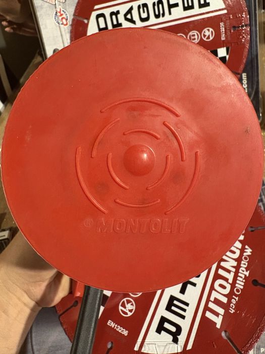 Vand ventuza vibranta Montolit