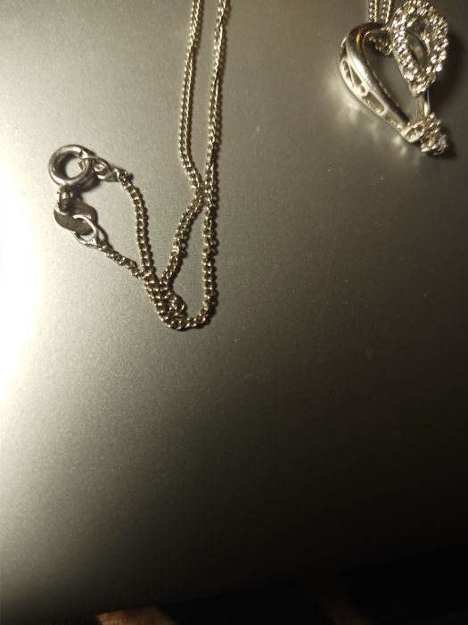 Чисто нов дамски стилен сребърен синджир с висулка сърце