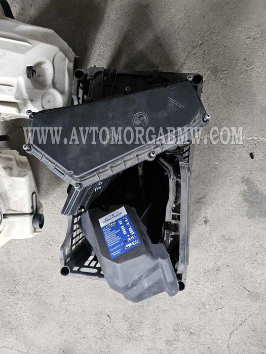 Bmw Кутия за компютър бушони бмв **