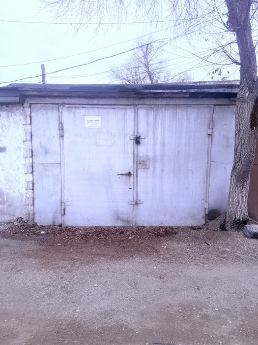 Продам гараж .