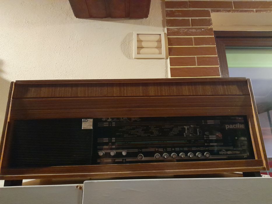 Vând colecționarilor și celor interesați aceste rarități!