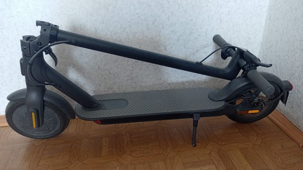 Продам электросамокат