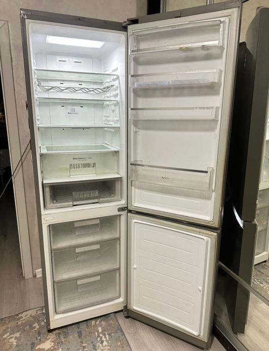 Холодильник LG...
