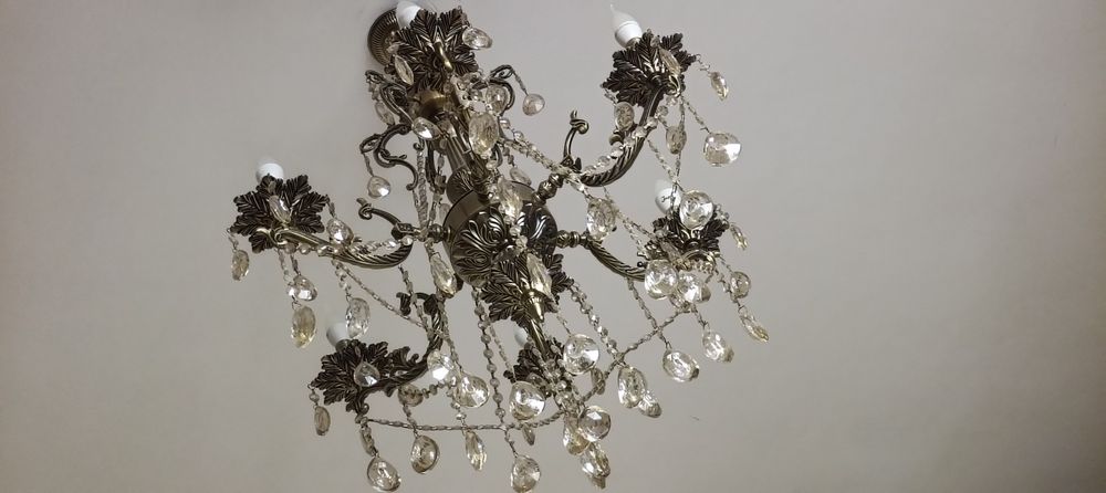 Продам люстру хрусталь ,бронза  .