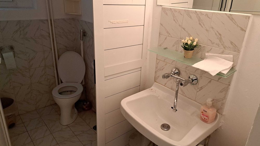 Дава се под наем Офис в София, Лозенец - 19 кв.м за 178.5 € - Снимка #2