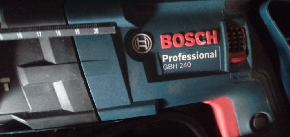 Перфоратор новый 1раз пользовался