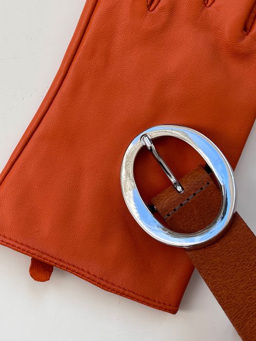 Оранжеви кожени ръкавици и подарък шал