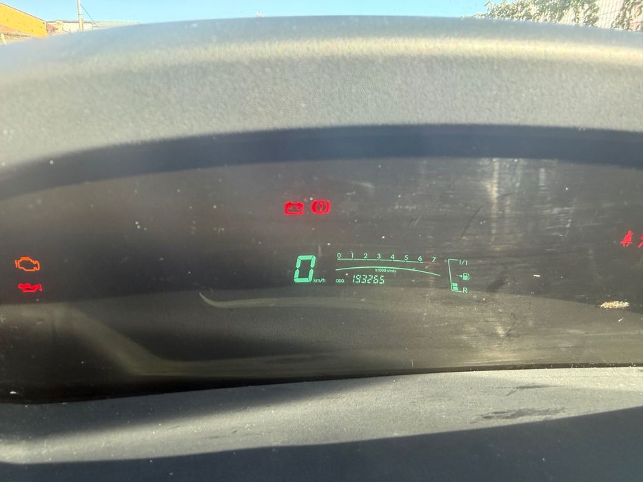 TOYOTA Yaris 0 — imagine 4